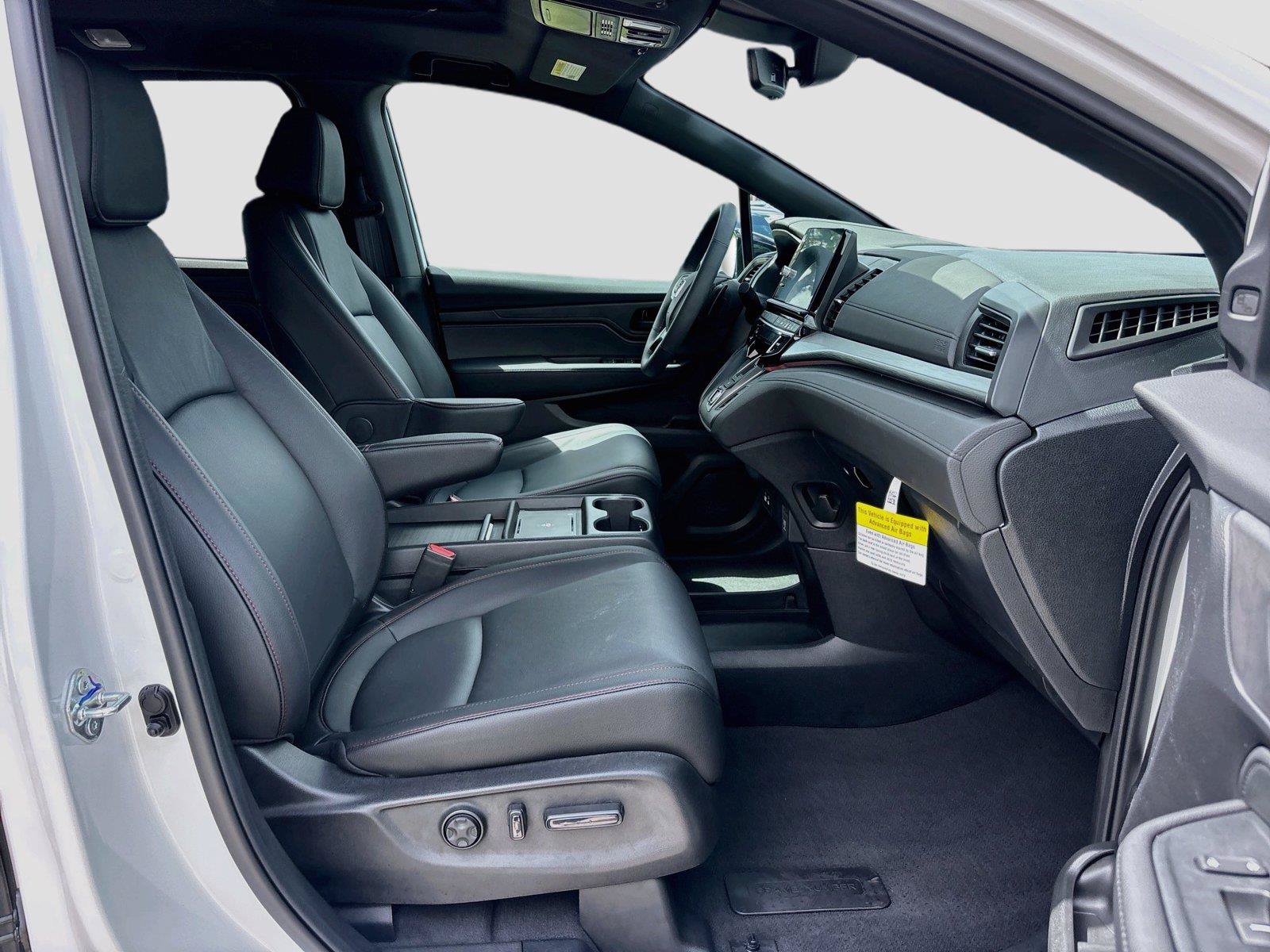 Certified 2026 Honda Odyssey Sport-L image 33