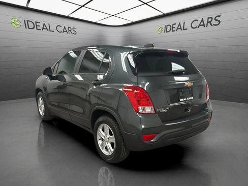 Used 2020 Chevrolet Trax LS w/ Tint and Cruise Package FWD image 7