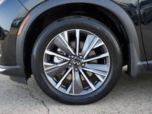 Certified 2026 INFINITI QX60 Luxe w/ Cargo Package AWD/4WD image 25