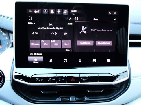 New 2026 Jeep Compass Limited image 23