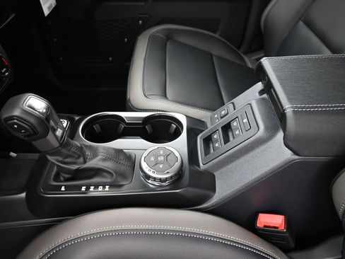 New 2025 Ford Bronco Outer Banks image 20