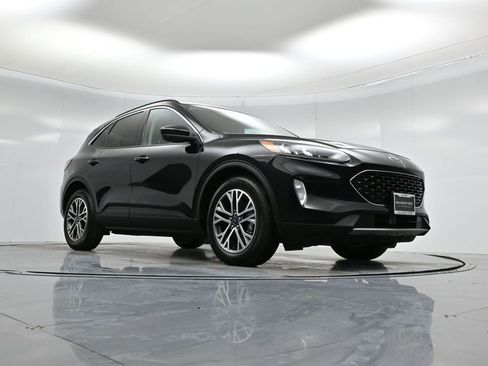 Certified 2020 Ford Escape SEL image 50