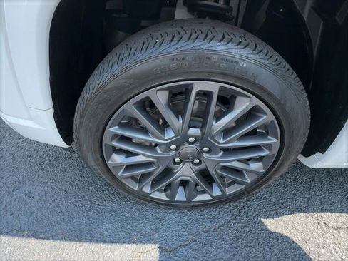 Certified 2023 Jeep Compass High Altitude image 19