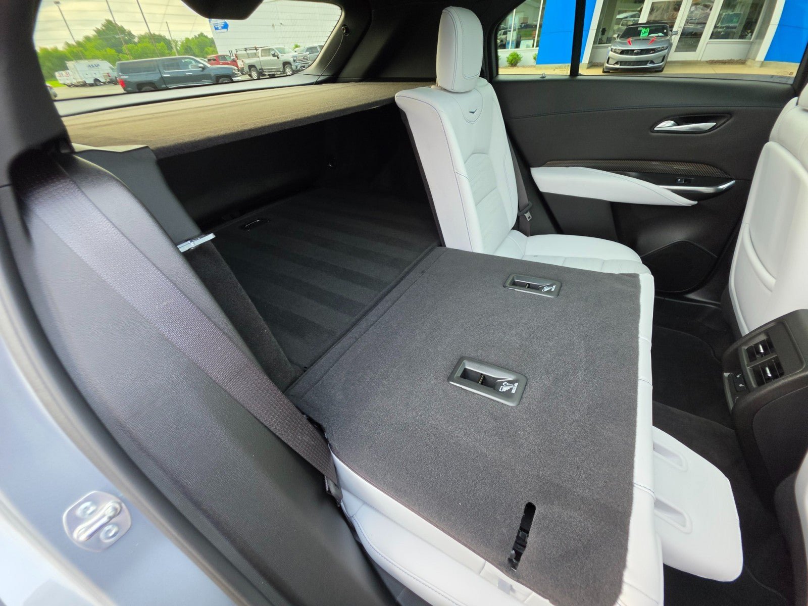 Used 2024 Cadillac XT4 Sport AWD/4WD image 18