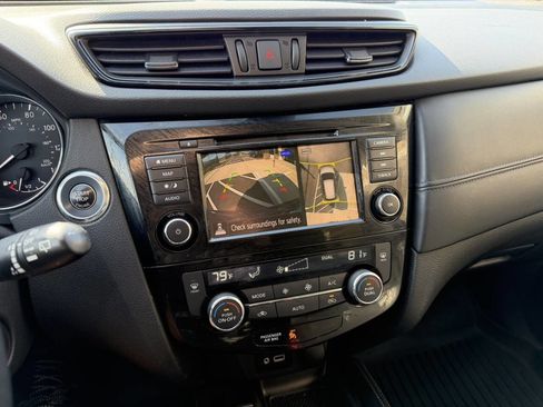 Used 2020 Nissan Rogue SL image 31