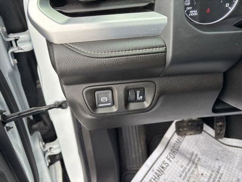 Used 2019 GMC Acadia SLE image 19