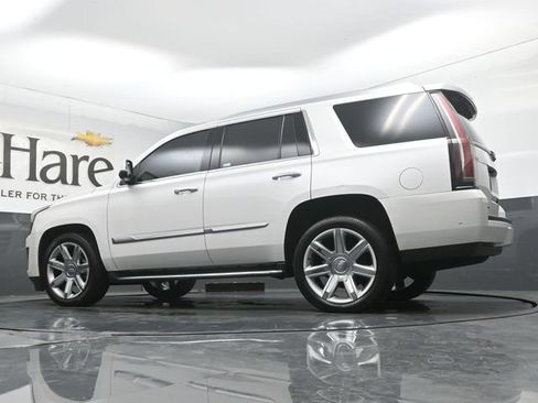 Used 2017 Cadillac Escalade Luxury AWD/4WD image 62