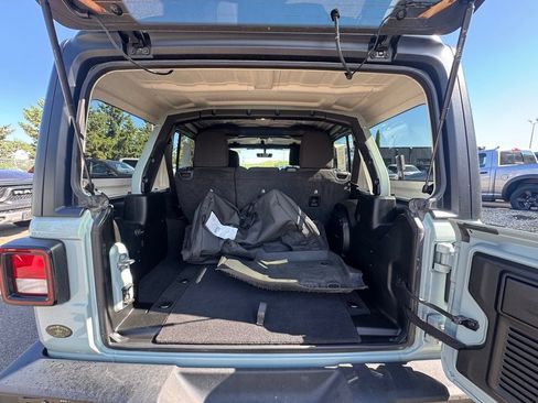 Used 2023 Jeep Wrangler Unlimited Sport AWD/4WD image 38