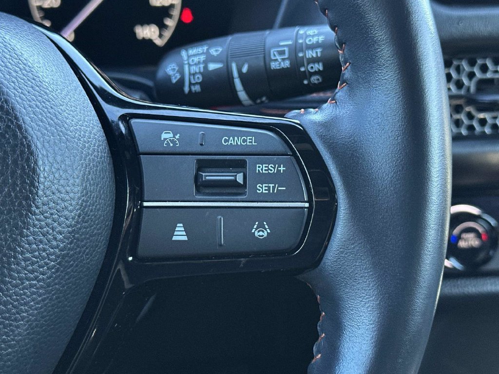 Used 2025 Honda HR-V Sport image 29