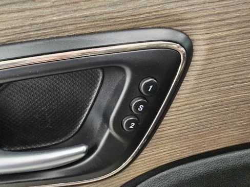 Used 2015 Chrysler 200 C w/ Navigation & Sound Group I FWD image 32