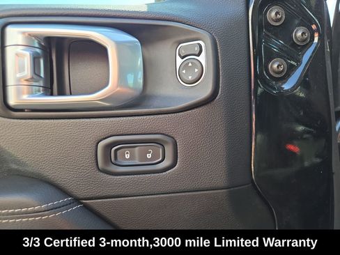 Used 2022 Jeep Wrangler Unlimited Sahara AWD/4WD image 13