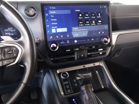 Used 2024 Lexus GX 550 AWD/4WD image 5