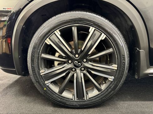 Used 2021 INFINITI QX50 Luxe w/ Appearance Package image 19