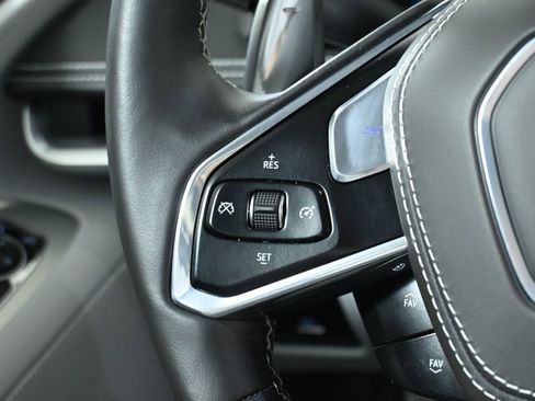 Used 2021 Chevrolet Corvette Stingray Premium Conv w/ Z51 Performance Package image 19