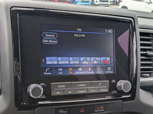 Used 2024 Nissan Frontier SV w/ Hardbody Edition image 8