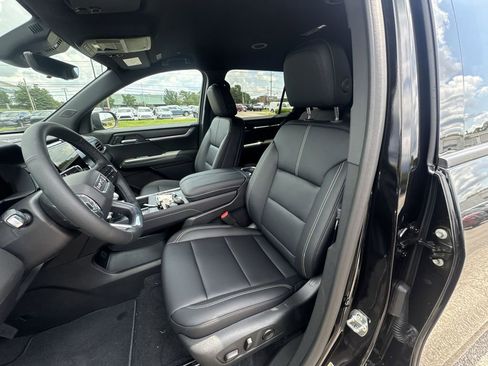 New 2026 GMC Acadia Elevation w/ Elevation Premium Package FWD image 11