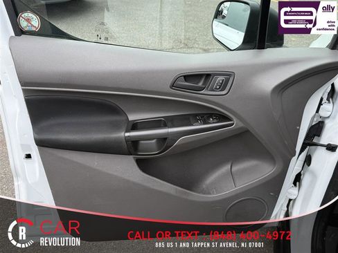 Used 2022 Ford Transit Connect XL image 29