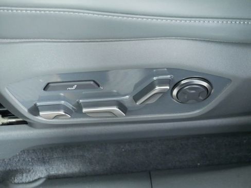 Used 2024 Kia EV9 Land AWD/4WD image 25