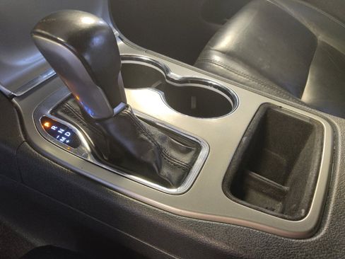 Used 2020 Jeep Grand Cherokee Limited RWD image 26