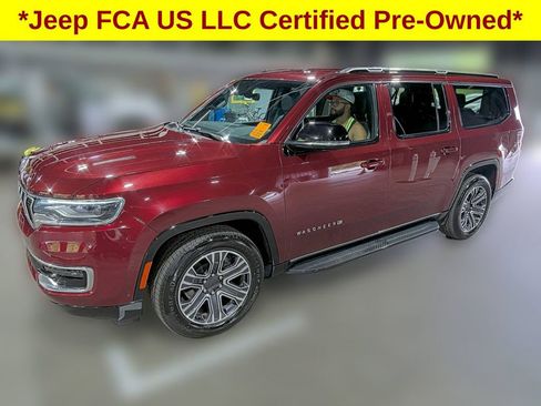 Used 2024 Jeep Wagoneer L Series II w/ Flexible Seating Group AWD/4WD image 2