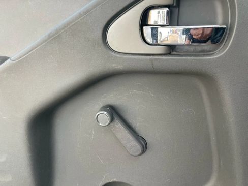 Used 2019 Nissan Frontier S image 17