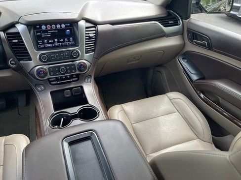 Used 2018 Chevrolet Suburban LT AWD/4WD image 15