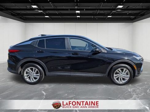 Used 2025 Buick Envista Preferred image 6