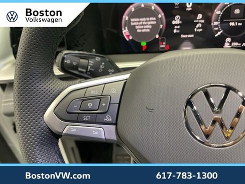 New 2026 Volkswagen Tiguan SE R-Line image 17