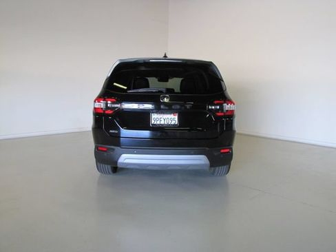 Certified 2025 Honda Pilot EX-L image 23