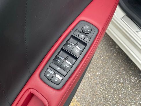 Used 2023 Maserati Ghibli Modena Q4 image 18