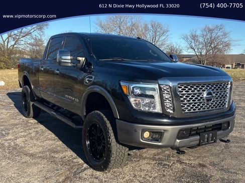 Used 2017 Nissan Titan Platinum Reserve image 7