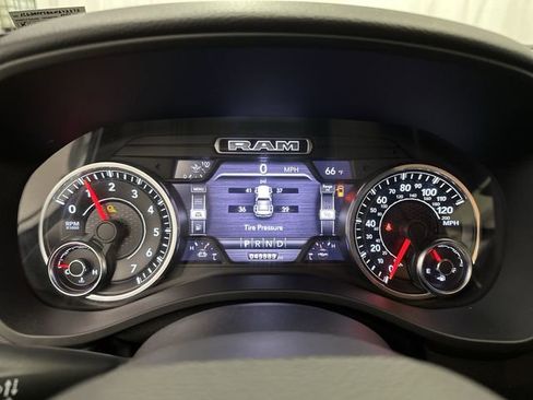 Used 2019 RAM 1500 Big Horn image 12