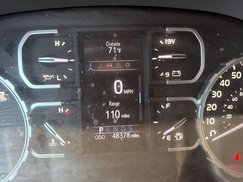 Used 2019 Toyota Tundra SR5 w/ SR5 Upgrade Package RWD image 21