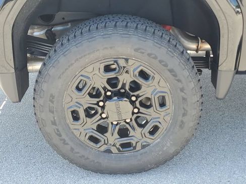 New 2026 GMC Sierra 2500 AT4 w/ AT4 Premium Plus Package AWD/4WD image 7