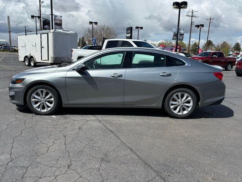 Used 2025 Chevrolet Malibu LT FWD image 3