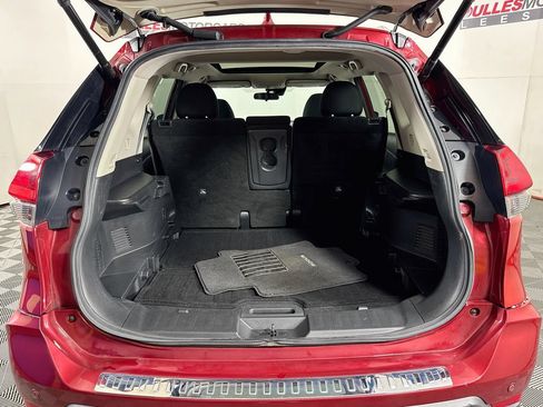Used 2019 Nissan Rogue SV w/ Sun & Sound Touring Package AWD/4WD image 26