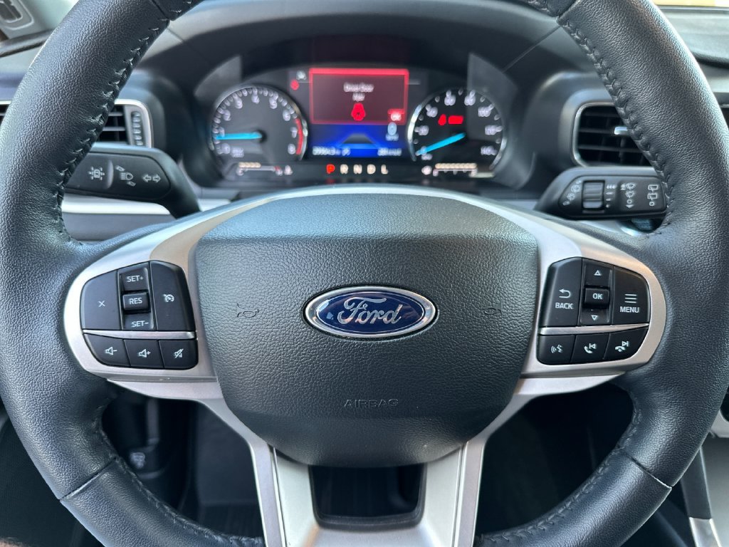 Certified 2023 Ford Explorer XLT w/ Equipment Group 202A RWD image 23