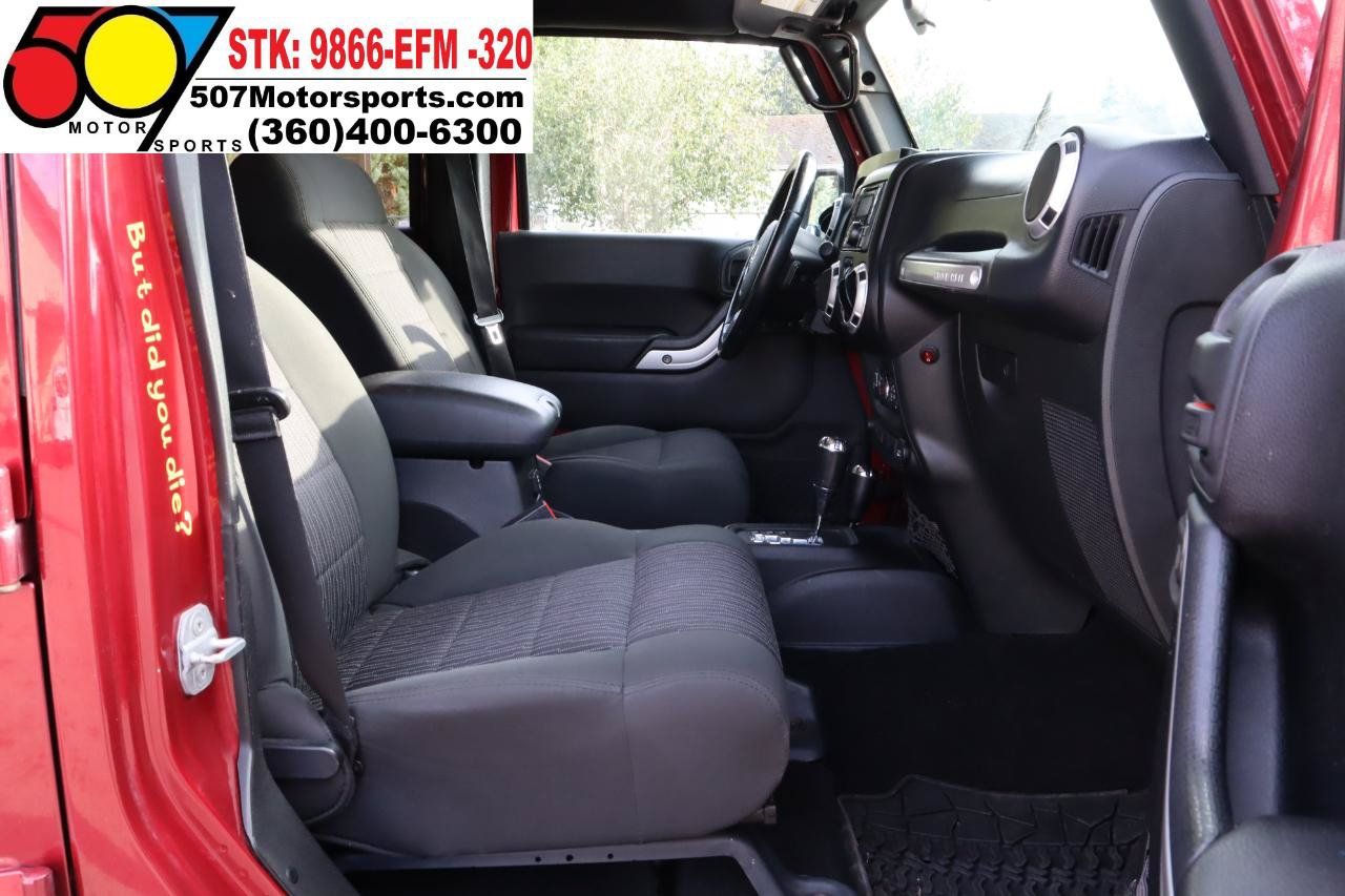 Used 2012 Jeep Wrangler Unlimited Sahara w/ Connectivity Group AWD/4WD image 19