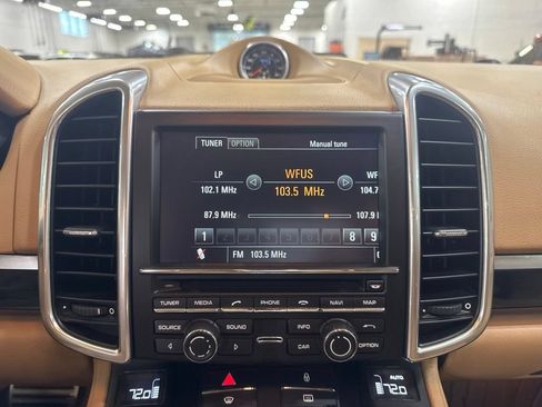 Used 2012 Porsche Cayenne S AWD/4WD image 12