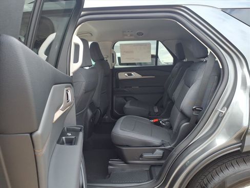 New 2026 Ford Explorer Active RWD image 16