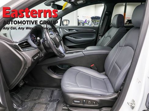 Used 2024 Buick Enclave Premium image 14