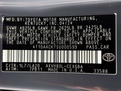 Used 2025 Toyota Camry XLE FWD image 25