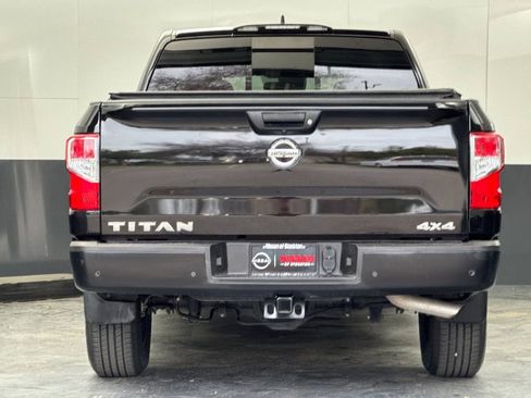 Used 2022 Nissan Titan S w/ S Utility Package image 4