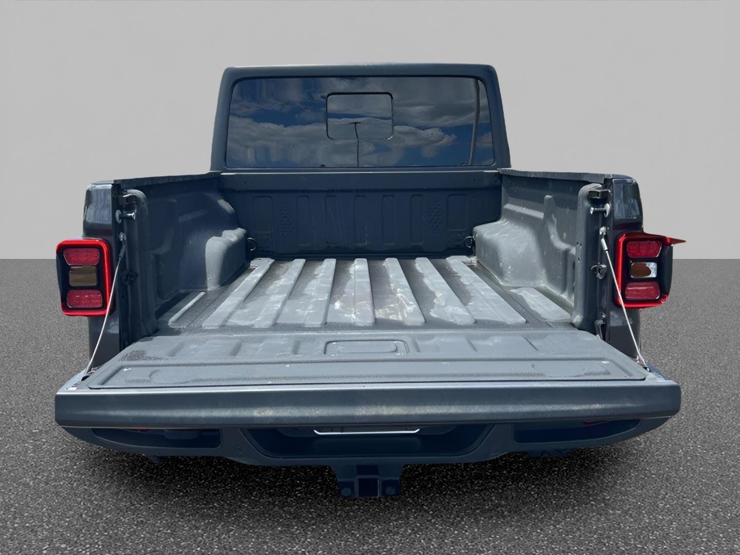 Used 2021 Jeep Gladiator Overland AWD/4WD image 26