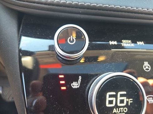 Used 2023 INFINITI QX60 Luxe image 28