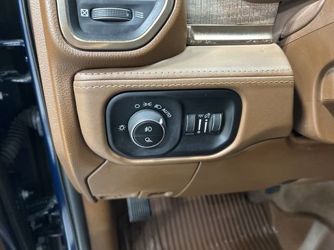 Used 2024 RAM 3500 Limited w/ Towing Technology Group AWD/4WD image 11