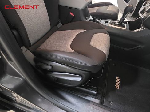 Used 2014 Jeep Cherokee Latitude image 24