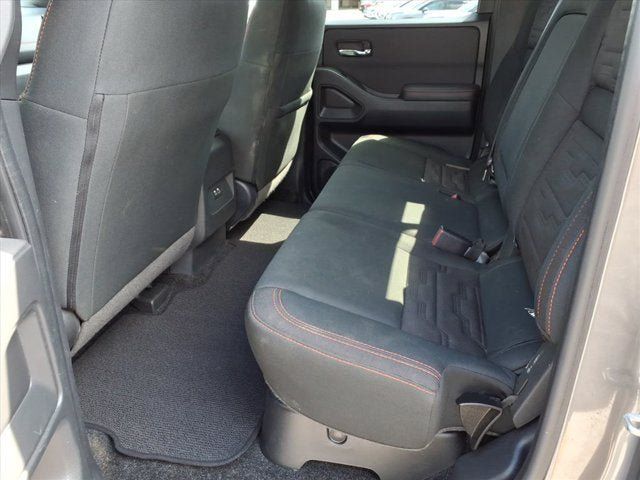 Used 2024 Nissan Frontier PRO-4X AWD/4WD image 10
