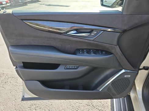Used 2017 Cadillac Escalade ESV Platinum image 22