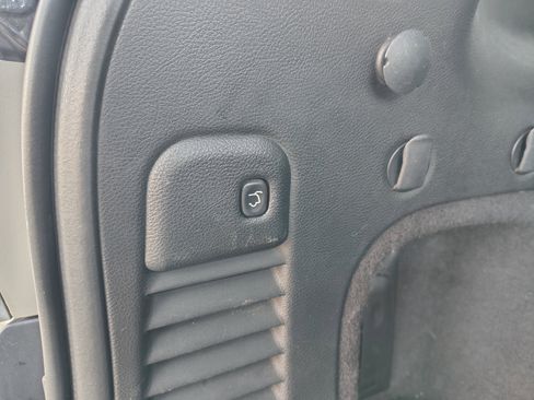 Used 2014 Jeep Grand Cherokee Limited image 18